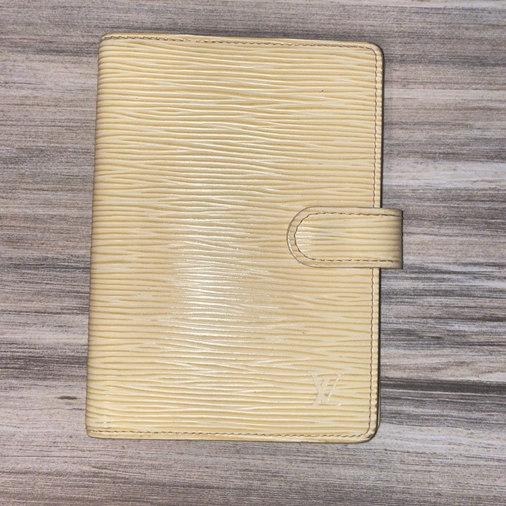 Louis Vuitton Pastel Yellow Epi Agenda PM✨